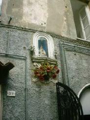 Xtrallusion photo gallery of Italy. Photos, pictures, images and photographs of the Italian Rivieras, the Italian Lakes, the Italian Alps, the Cinque Terre, the Amalfi coast and some of the most beautiful corners of Italy. Plus photos of Italian cities such as Pisa, Milan, Genoa and Rome.